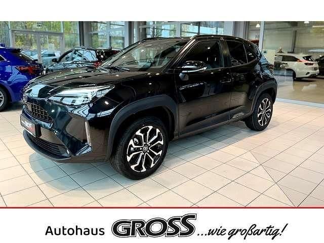 Neu 2024 Toyota Yaris Hybrid Team SUV | 30.500 € (Guter Preis) - Bild 1/4