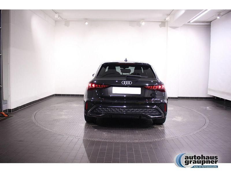 Gebraucht Audi A3 S-Line 116 PS (85 kW) 2025 Mythosschwarz Limousine