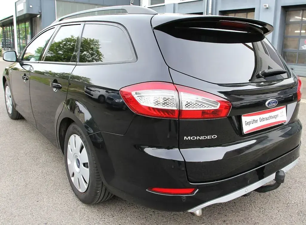 Gebraucht Ford Mondeo Trend 160 PS (117 kW) 2011 Schwarz Limousine