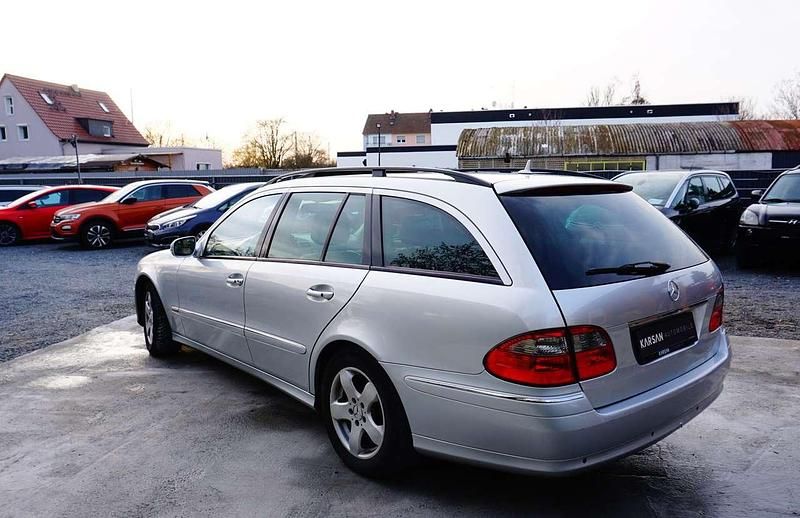 Gebraucht Mercedes E350 272 PS (200 kW) 2006 Iridiumsilber  metalliclack Kombi
