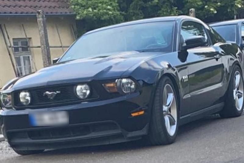 Gebraucht Ford Mustang GT 417 PS (306 kW) 2012 Schwarz Coupé