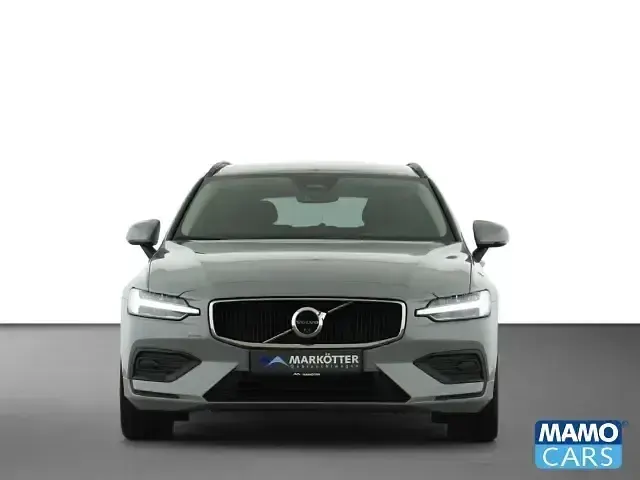 Gebraucht Volvo V60 Core 197 PS (144 kW) 2025 Grau Kombi