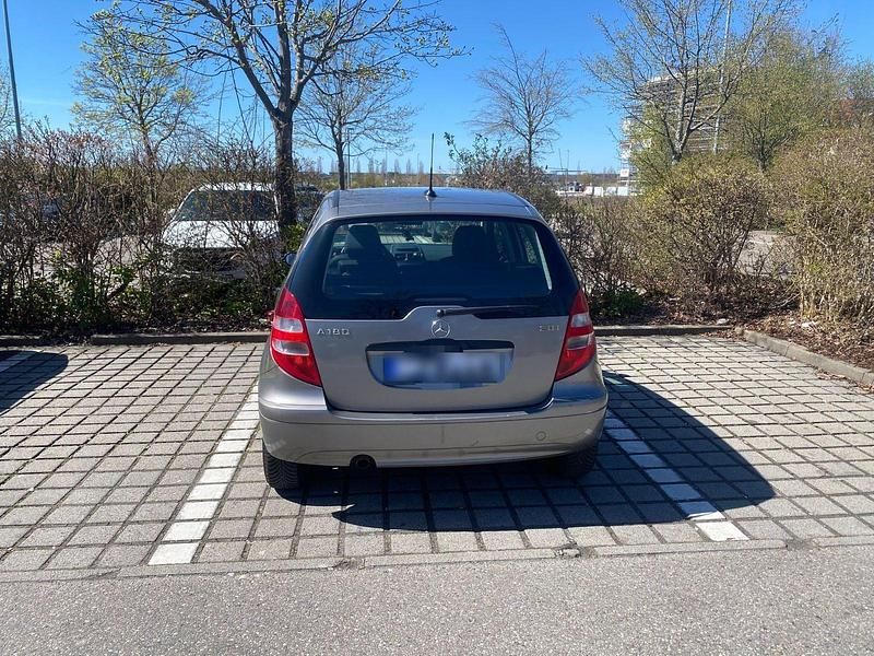 Gebraucht Mercedes A180 Classic 109 PS (80 kW) 2007 Beige Van / Kleinbus