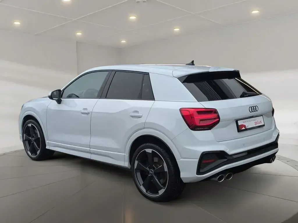 Gebraucht Audi SQ2 Sport 300 PS (220 kW) 2023 Weiß SUV