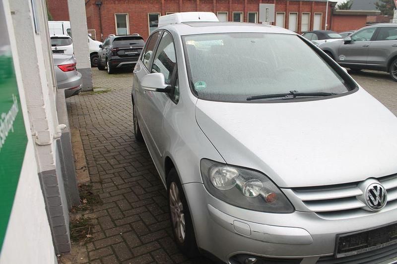 Silber Gebraucht 2007 VW Golf Comfortline Limousine | 4.950 € (Fairer Preis) - Bild 1/4