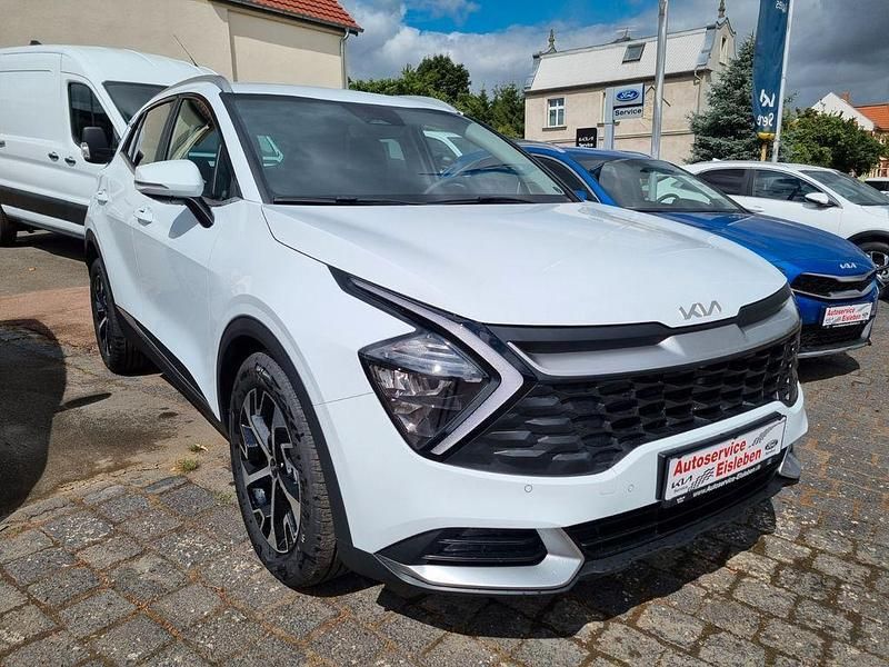 Weiß Neu 2025 Kia Sportage 4 SUV | 30.990 € (Fairer Preis) - Bild 1/4