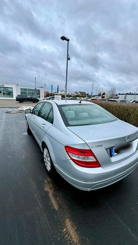 Gebraucht Mercedes C180 156 PS (114 kW) 2007 Silber Limousine