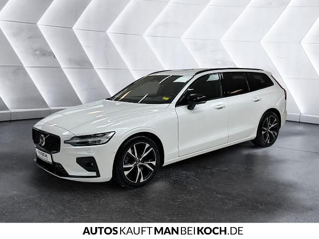 Gebraucht Volvo V60 145 PS (106 kW) 2025 Kombi