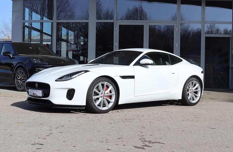 Gebraucht Jaguar F-Type 300 PS (220 kW) 2018 Weiß Coupé
