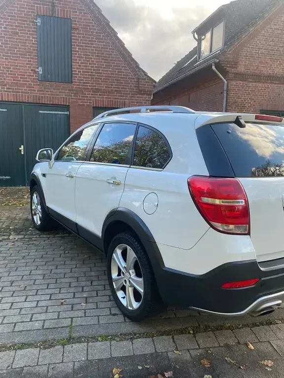 Gebraucht Chevrolet Captiva LTZ 184 PS (135 kW) 2013 Weiß SUV