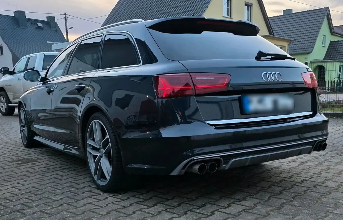 Second-hand Audi S6 450 CP (330 kW) 2017 Albastru Break
