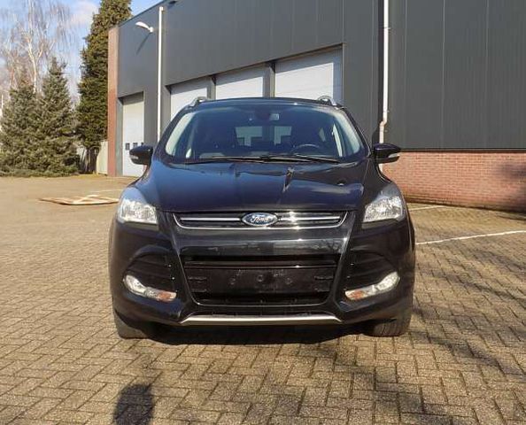 Schwarz metallic Gebraucht 2015 Ford Kuga Titanium SUV | 15.000 € (Fairer Preis) - Bild 1/4