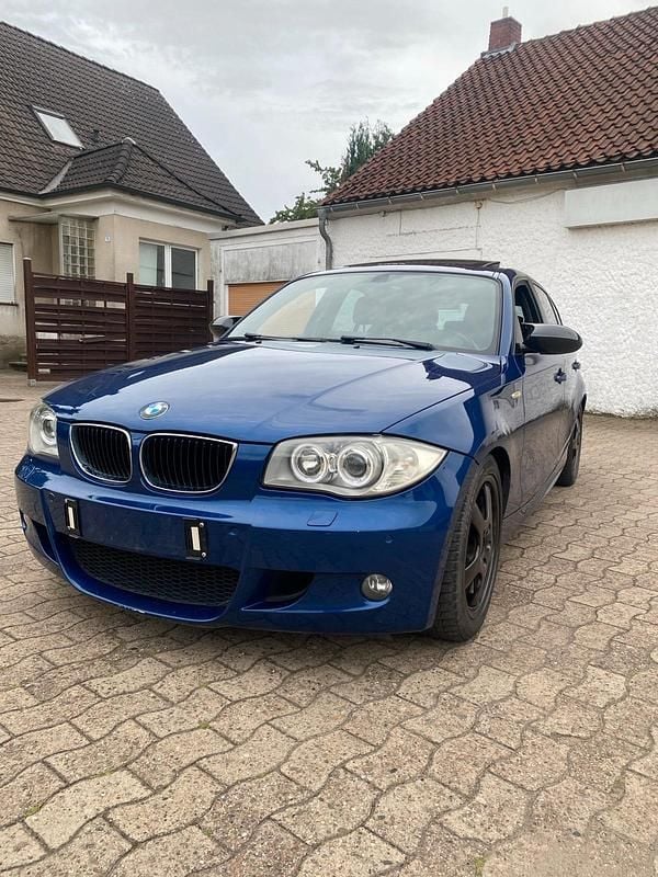 Blau Gebraucht 2005 BMW 118 Kleinwagen | 2.399 € (Guter Preis) - Bild 1/4