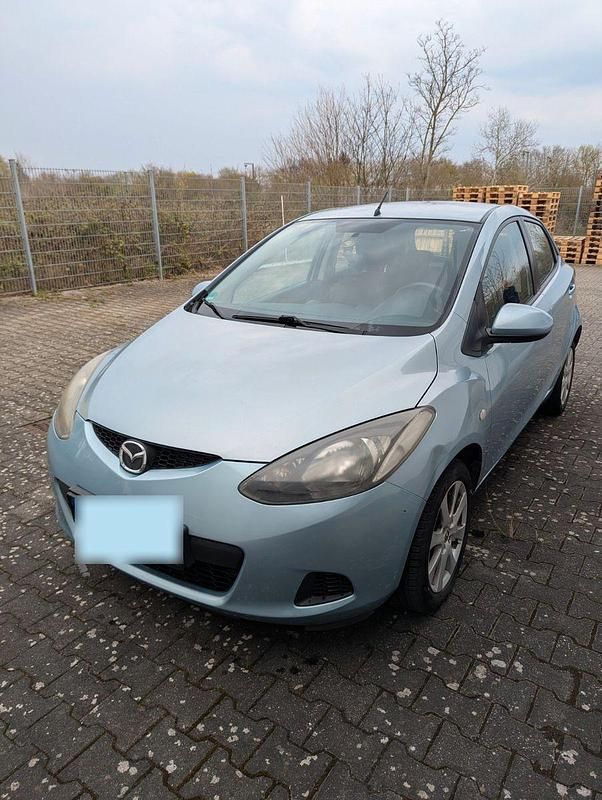 Gebraucht Mazda 2 75 PS (55 kW) 2010 Blau Kleinwagen