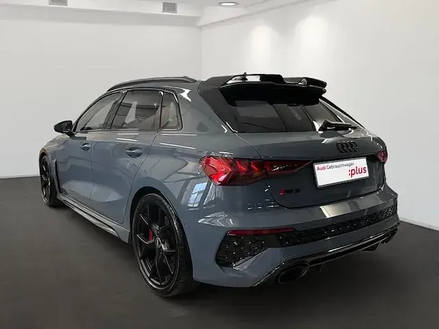 Gebraucht Audi RS3 Sportback 400 PS (294 kW) 2024 Kemoragrau metallic Kleinwagen