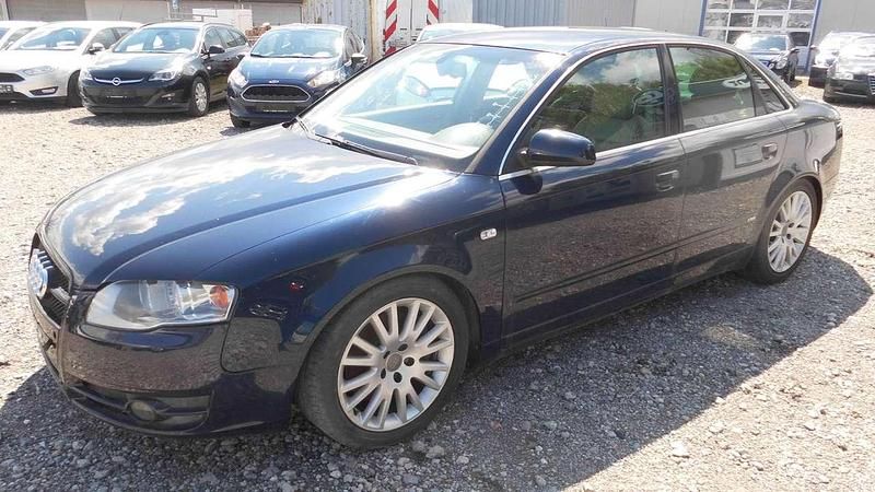 Blau Gebraucht 2005 Audi A4 Limousine | 2.100 € (Superpreis) - Bild 1/4