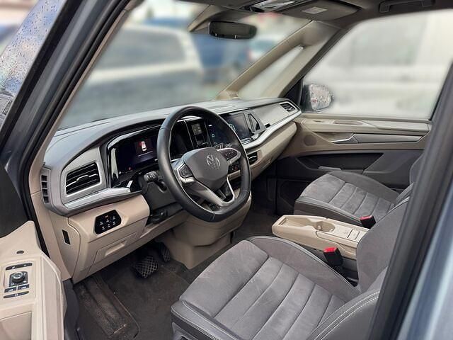 Gebraucht VW Multivan Life 150 PS (110 kW) 2024 Silber Van