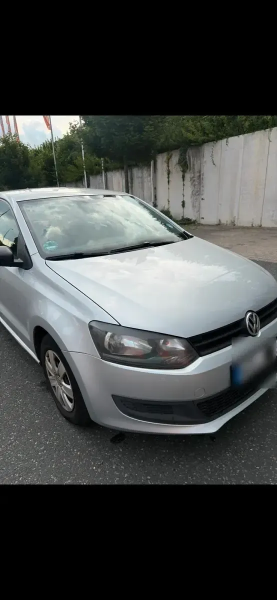 Gebraucht VW Polo 60 PS (44 kW) 2012 Grau Kleinwagen