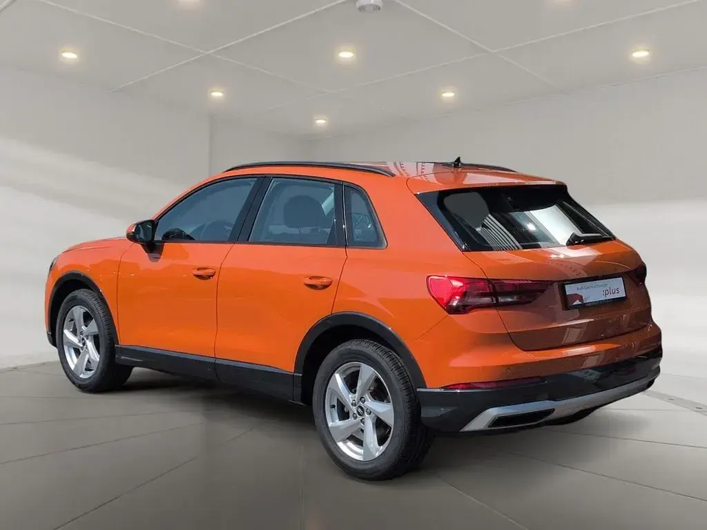 Gebraucht Audi Q3 Advanced Plus 150 PS (110 kW) 2023 Orange SUV