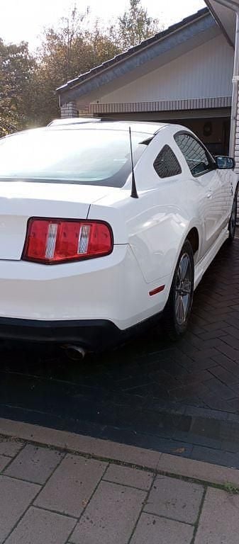Second-hand Ford Mustang 309 CP (227 kW) 2011 Gri Coupe