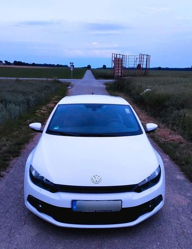 Gebraucht VW Scirocco 122 PS (89 kW) 2009 Weiß Coupé