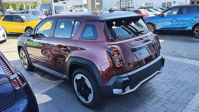 Gebraucht Renault 4 E-Tech Evolution 77 kW (106 PS) 2025 Rot SUV