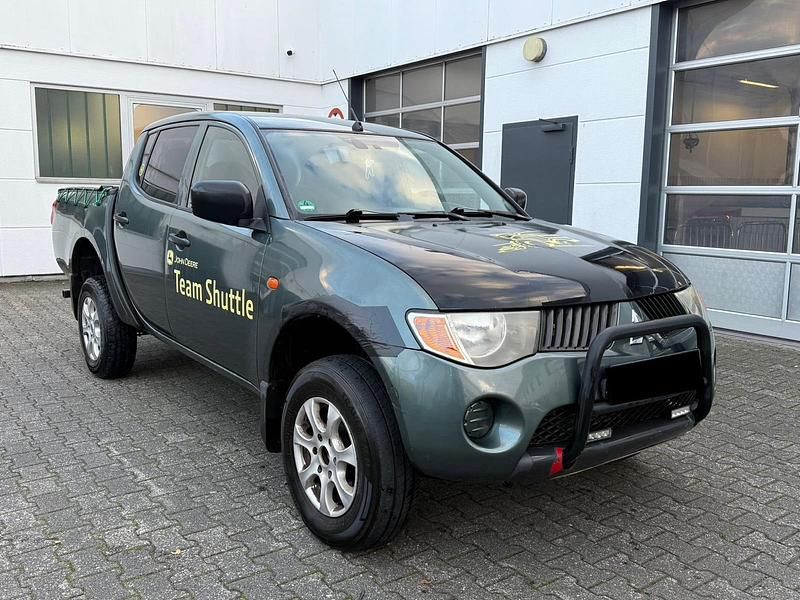 Grün Gebraucht 2006 Mitsubishi L200 Abholung | 4.250 € (Superpreis) - Bild 1/4
