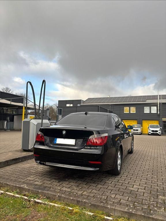 Gebraucht BMW 525 163 PS (119 kW) 2004 Schwarz Limousine