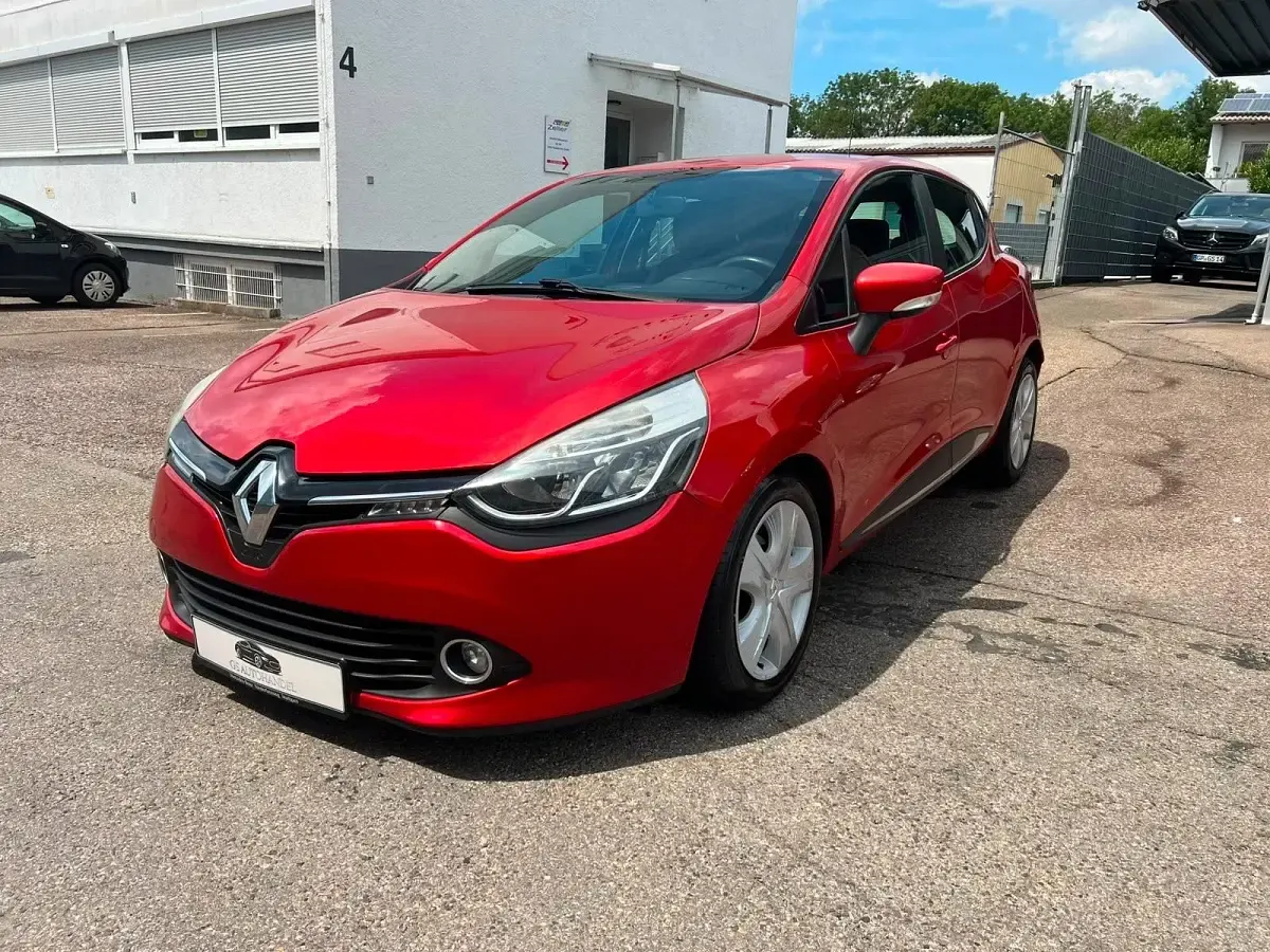 Gebraucht Renault Clio IV 90 PS (66 kW) 2013 Rot Limousine