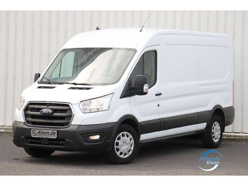 Gebraucht Ford Transit Trend 131 PS (96 kW) 2020 Frostweiß Van