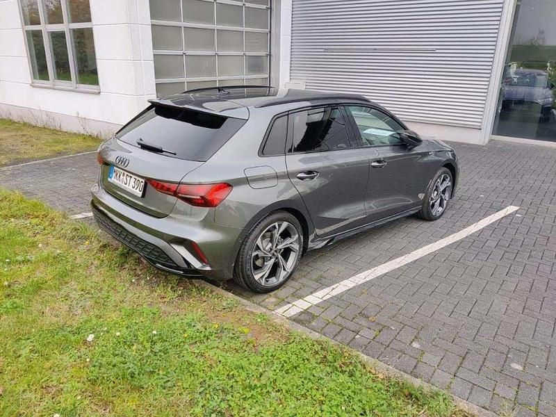 Gebraucht Audi A3 S-Line 150 PS (110 kW) 2025 Daytonagrau perleffekt Limousine