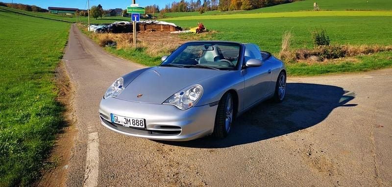 Gebraucht Porsche 996 320 PS (235 kW) 2001 Silber Cabrio