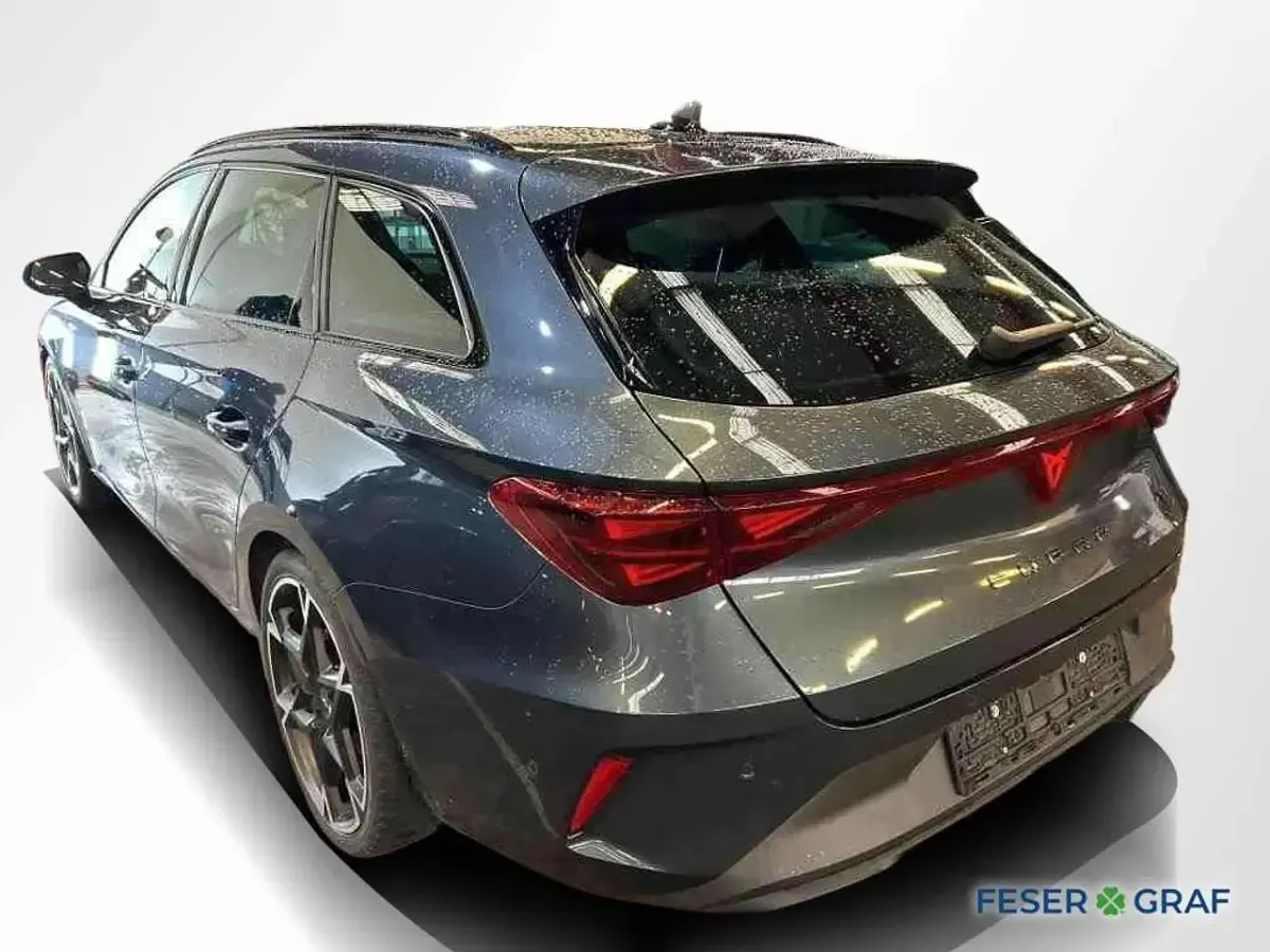 Gebraucht Cupra Leon VZ 333 PS (244 kW) 2025 Magnetic grau metallic Kombi