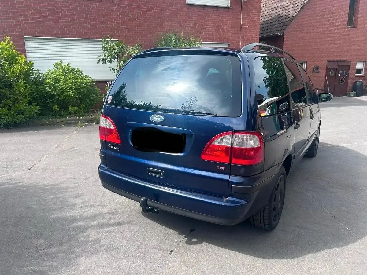 Gebraucht Ford Galaxy Ghia 116 PS (85 kW) 2002 Blau Van / Kleinbus