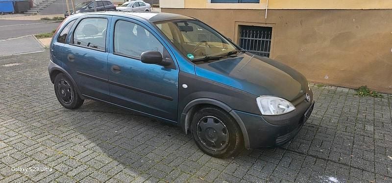 Blau Gebraucht 2001 Opel Corsa Kleinwagen | 2.000 € (Fairer Preis) - Bild 1/4