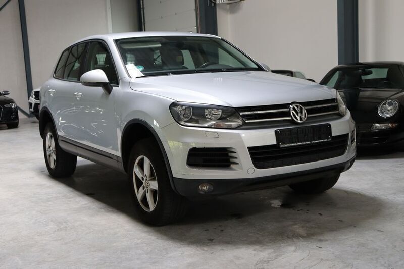 Silber Gebraucht 2011 VW Touareg SUV | 10.800 € (Superpreis) - Bild 1/4