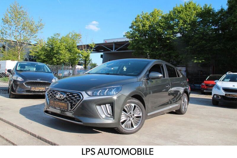Grau Gebraucht 2022 Hyundai Ioniq Style Limousine | 16.950 € (Guter Preis) - Bild 1/4