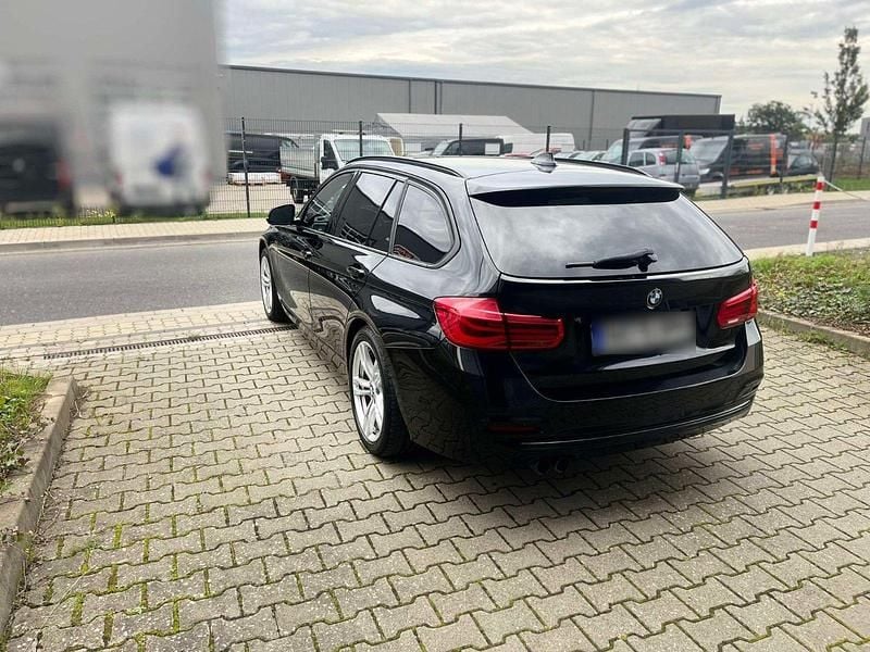 Gebraucht BMW 320 190 PS (139 kW) 2019 Schwarz Kombi