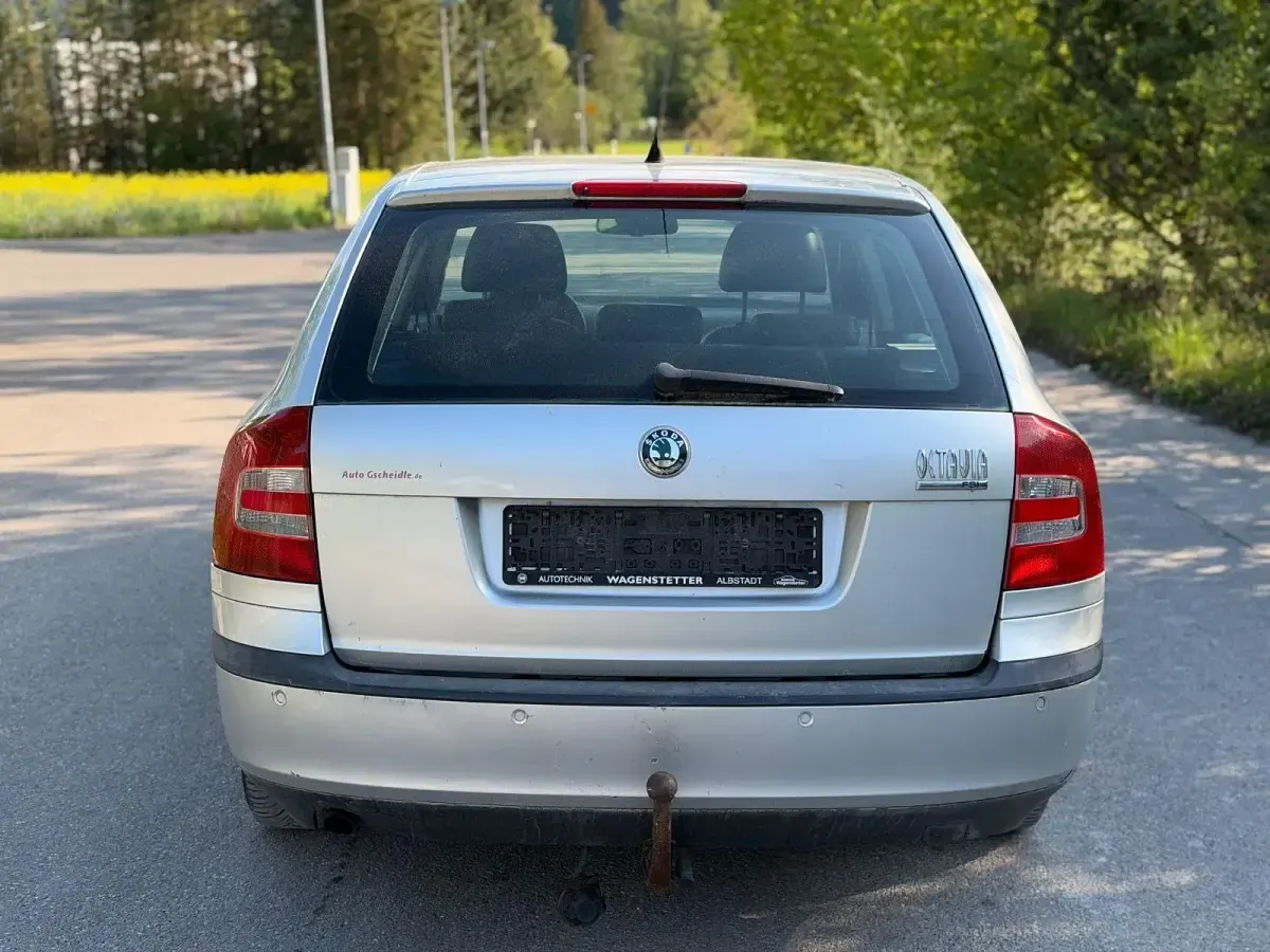 Gebraucht Skoda Octavia Ambiente 116 PS (85 kW) 2005 Silber Kombi