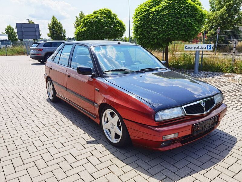 Gebraucht Lancia Delta 139 PS (102 kW) 1994 Rot Kleinwagen