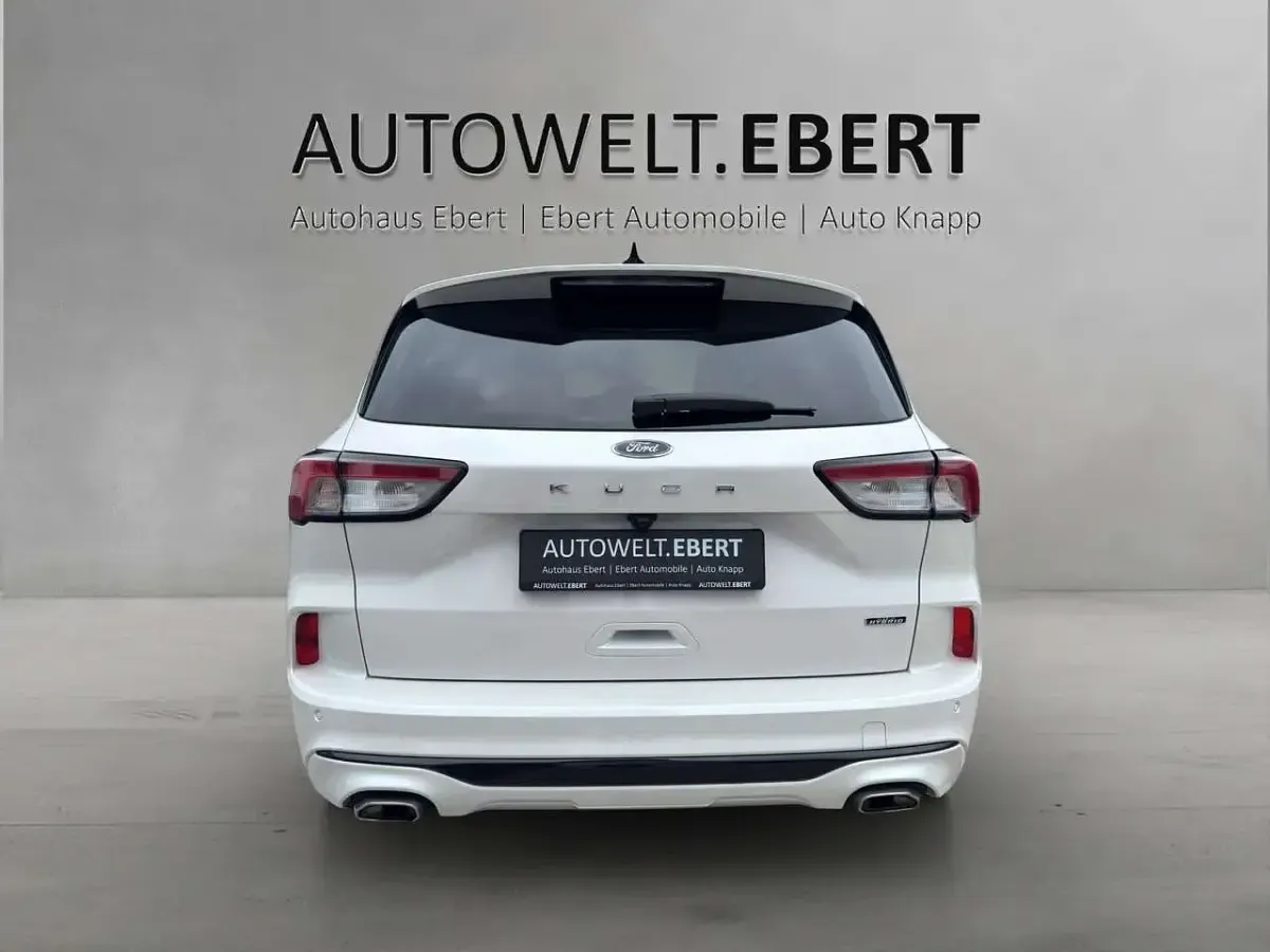 Gebraucht Ford Kuga ST-Line X 224 PS (164 kW) 2023 Arktisweiß () SUV