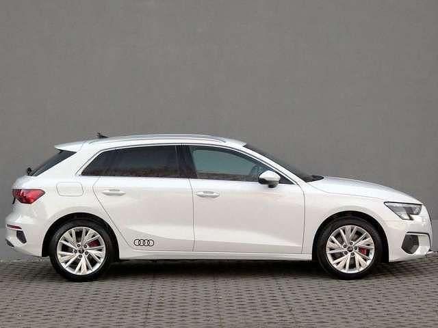Gebraucht Audi A3 Sport 150 PS (110 kW) 2021 Weiß Limousine