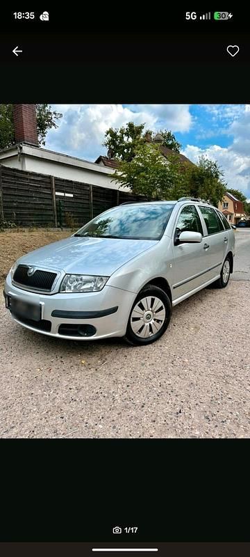 Silber Gebraucht 2004 Skoda Fabia Kleinwagen | 1.190 € (Fairer Preis) - Bild 1/4