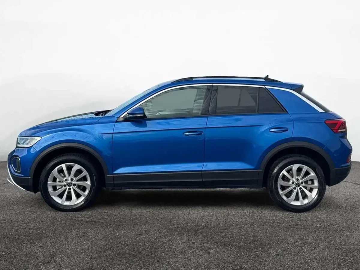 Gebraucht VW T-Roc Life 150 PS (110 kW) 2025 Ravennablau SUV