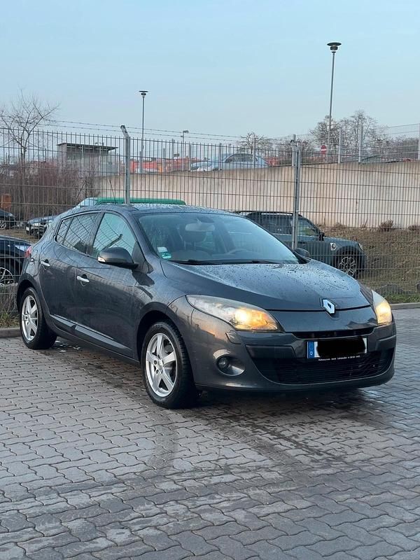 Gebraucht Renault Mégane 131 PS (96 kW) 2009 Grau Limousine