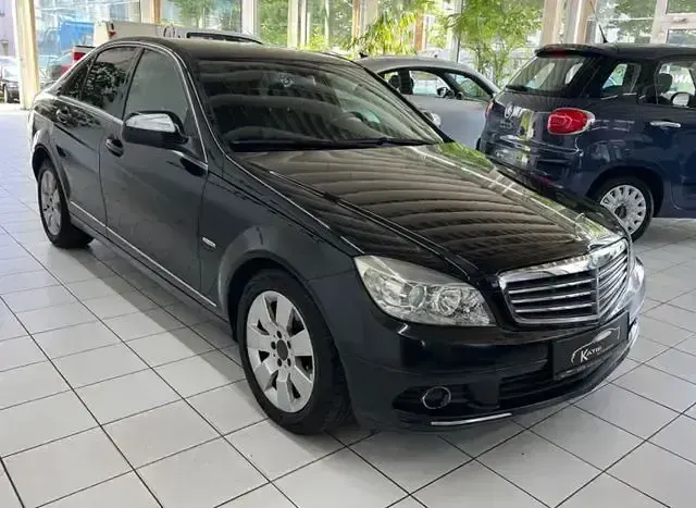 Gebraucht Mercedes C200 Elegance 136 PS (100 kW) 2007 Schwarz Limousine