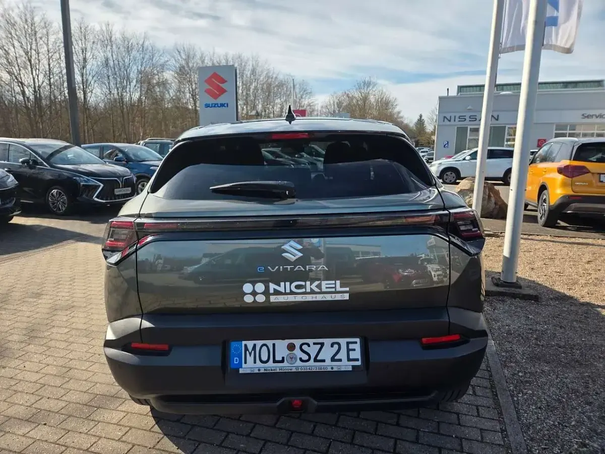 Neu Suzuki Vitara Comfort+ 127 kW (174 PS) 2026 Grün SUV
