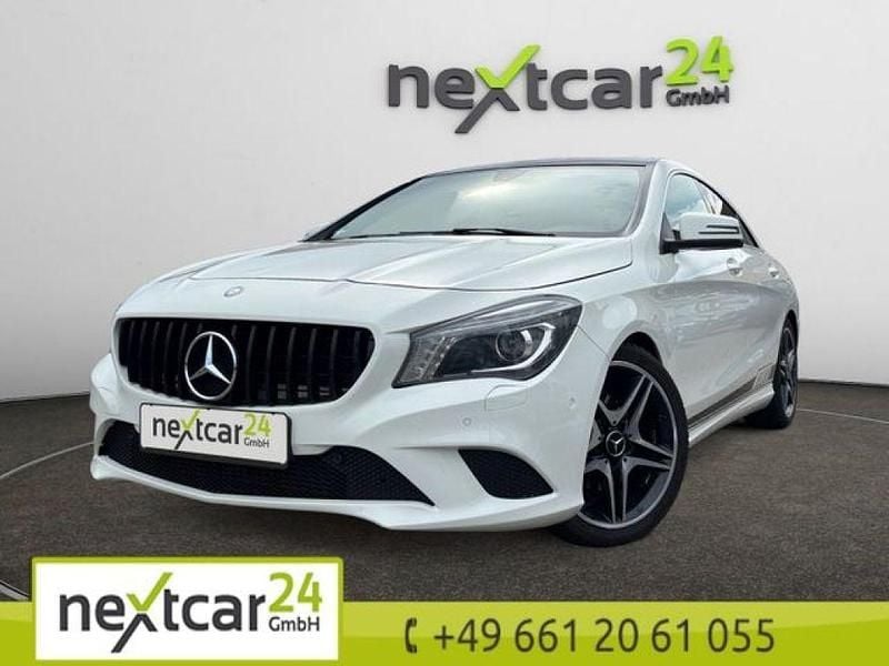 Weiß Gebraucht 2014 Mercedes CLA200 Coupé | 15.990 € (Fairer Preis) - Bild 1/4