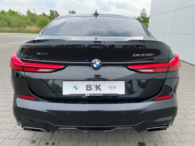 Gebraucht BMW M235 Comfort Edition 306 PS (225 kW) 2021 Schwarz Coupé
