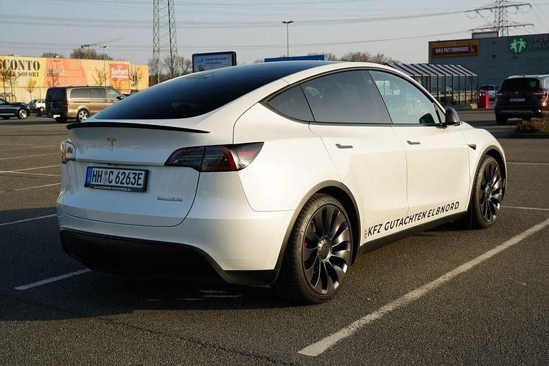 Gebraucht Tesla Model Y Performance 392 kW (534 PS) 2024 Weiß SUV